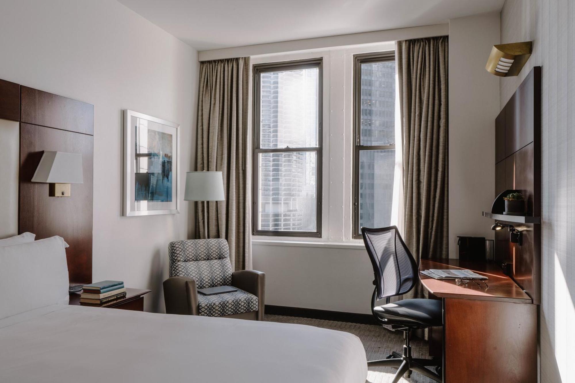 Club Quarters Hotel, Wacker At Michigan Hotel Chicago