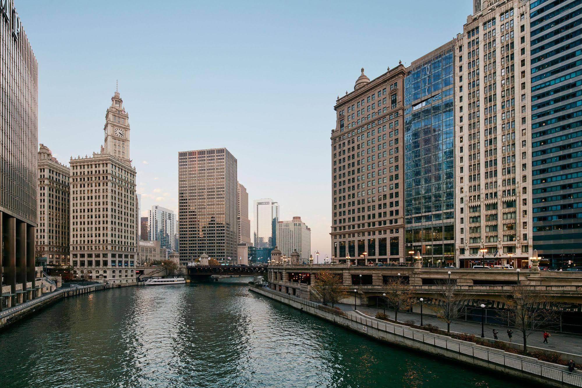 Club Quarters Wacker At Michigan, Hotel